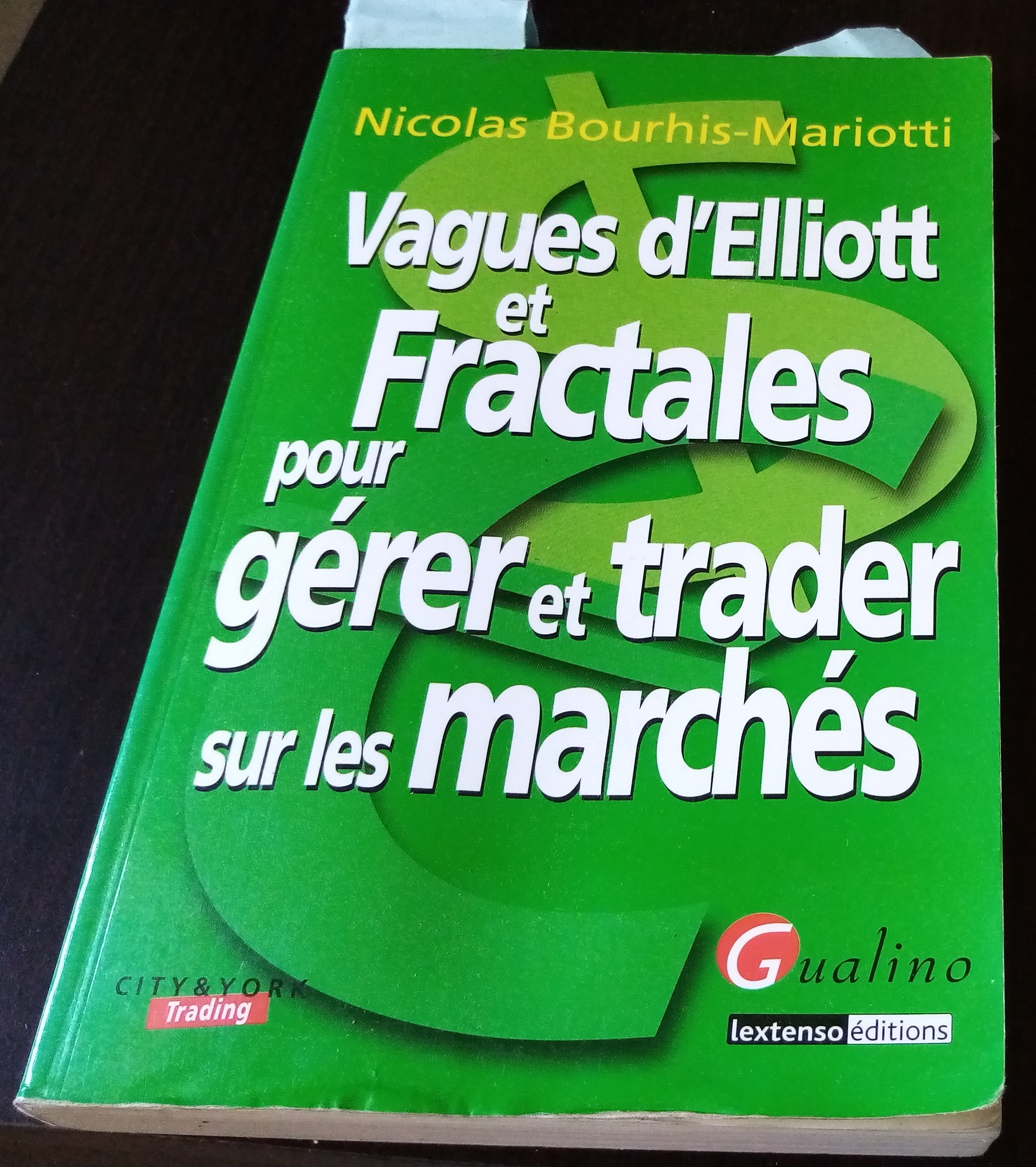 Les vagues d'Eliott et fractales de Nicolas Bourhis